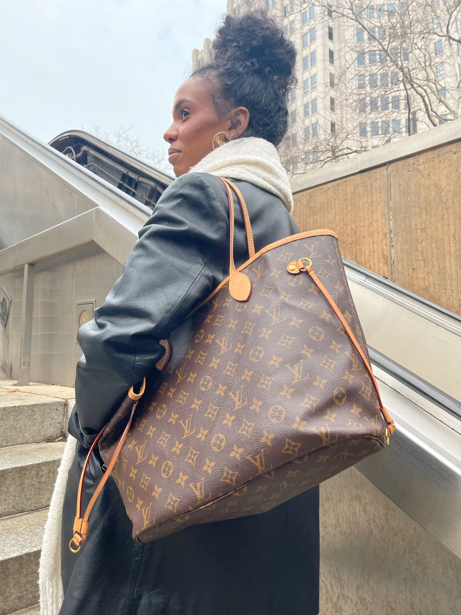Louis Vuitton NeverFull MM - Patches Series, Luxury, Bags & Wallets on  Carousell