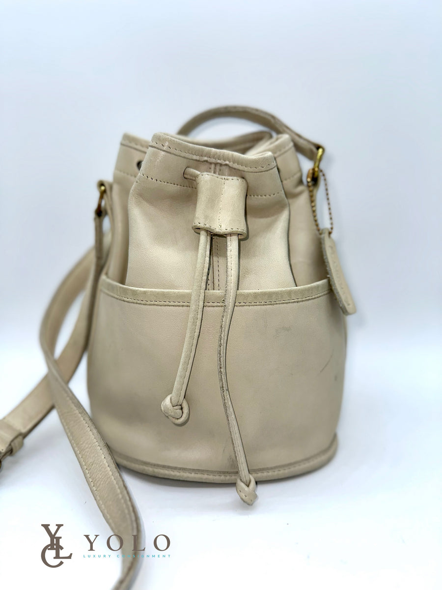 Vintage Coach top leather bucket bag