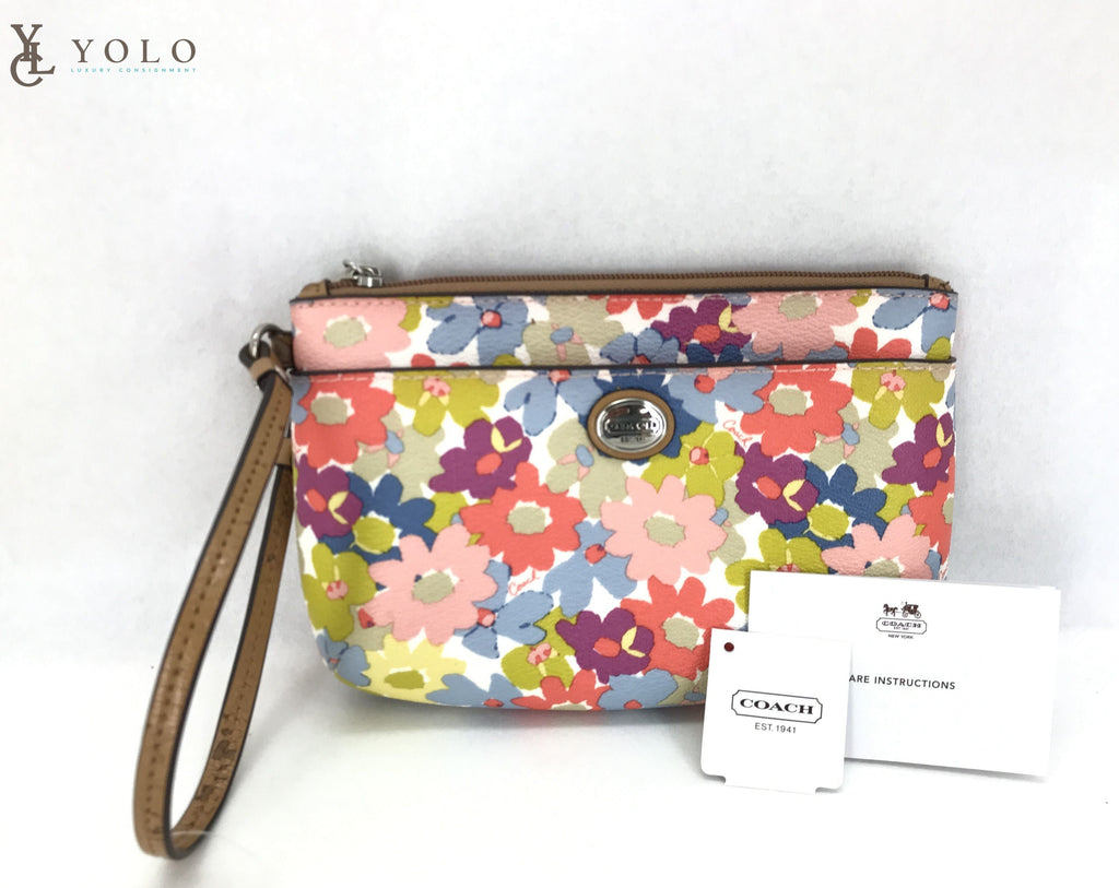 Authentic Preloved Coach Floral Peyton Medium Wristlet – YOLO Luxury  Consignment